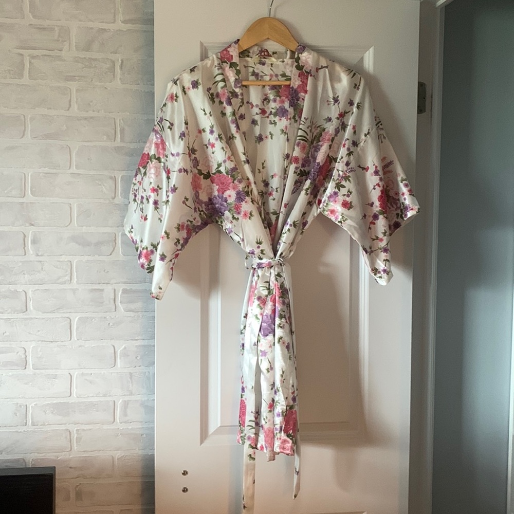 Floral satin robe
